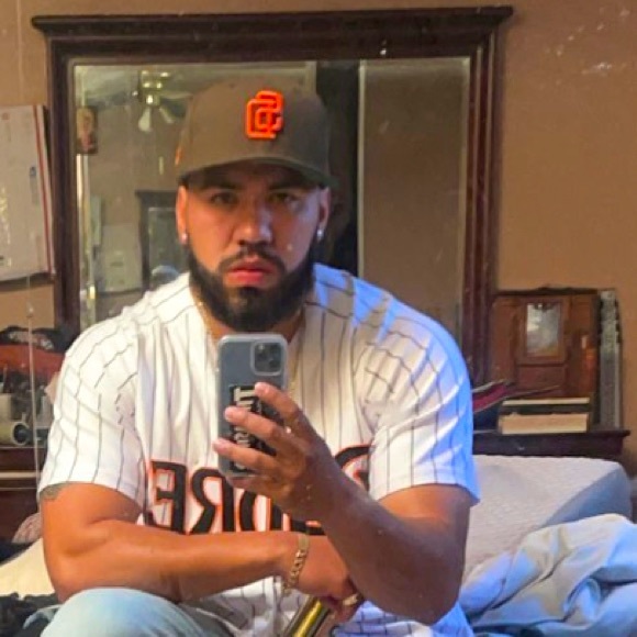 Meet your Posher, Latino Feet - Picture 1 of 2